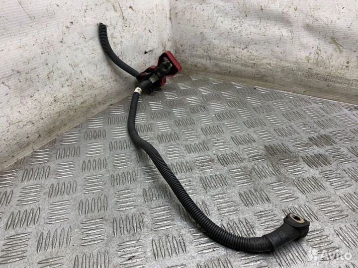 Клемма аккумулятора Nissan X-Trail T30 QR20DE 2004