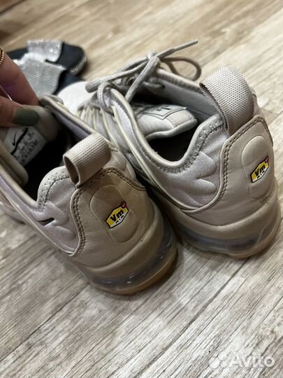 Кроссовки nike женские