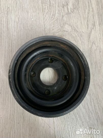 Шкив водяного насоса помпы Geely GC6