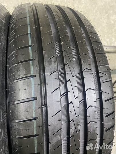 Vredestein SporTrac 5 215/60 R16