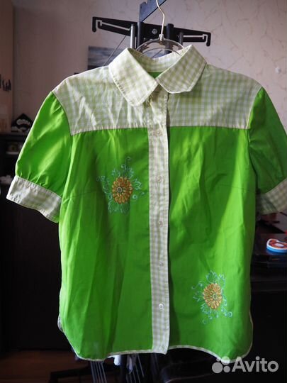 Винтажная летняя рубашка с вышивкой зеленая