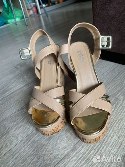 Босоножки Svetski 38