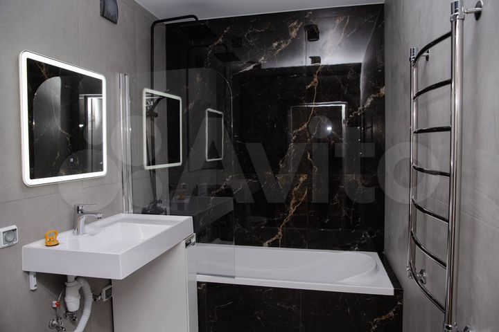 3-к. квартира, 80 м², 7/17 эт.