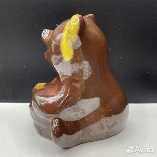 Фарфоровая статуэтка медведь с мёдом СССР (сзр)