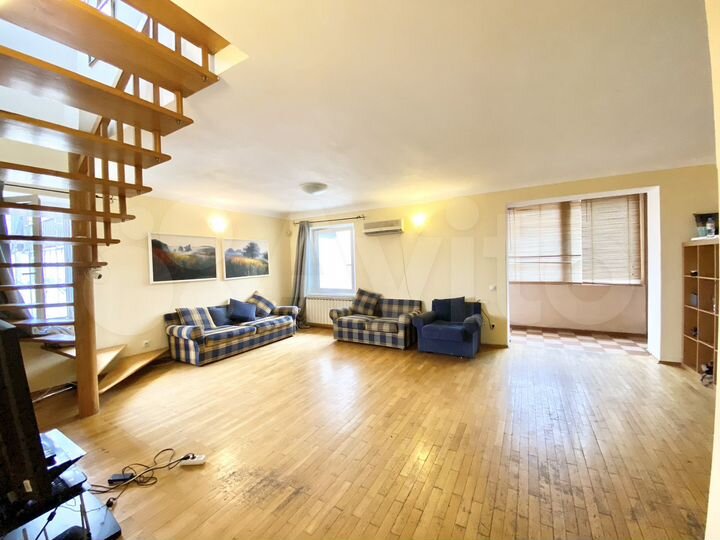 3-к. квартира, 155 м², 10/11 эт.