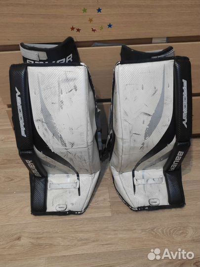 Вратарский шлем, вратарские щитки, блин, ловушка