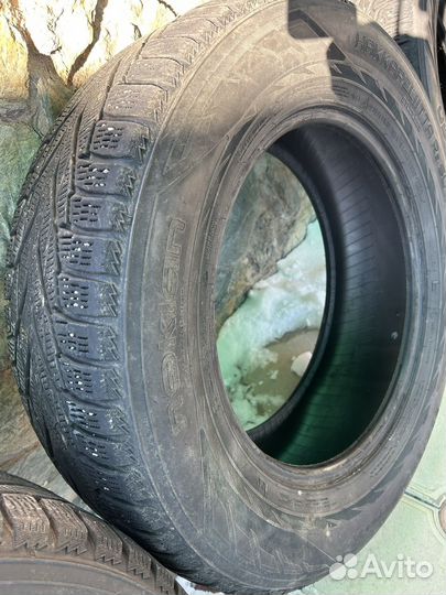 Nokian Tyres Hakkapeliitta R2 SUV 235/65 R17 108R