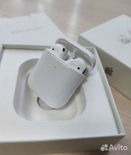 Airpods 2 lux