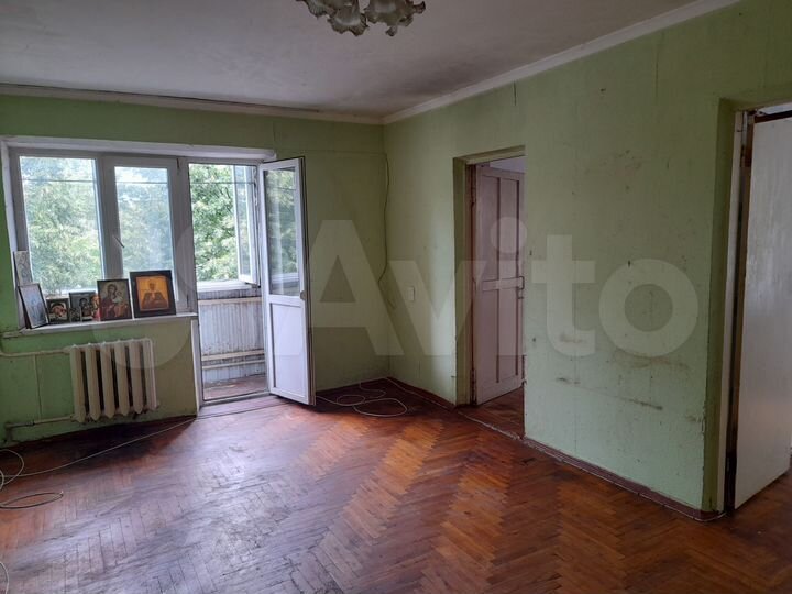 3-к. квартира, 60 м², 3/5 эт.