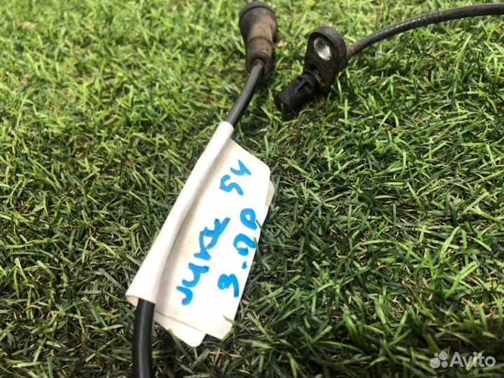 Датчик abs задний левый Nissan Juke F15 2013