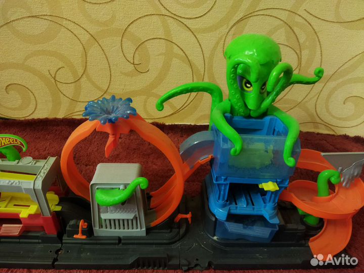 Хотвилс трек Осьминог