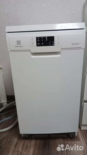 Посудомоечная машина Electrolux 45