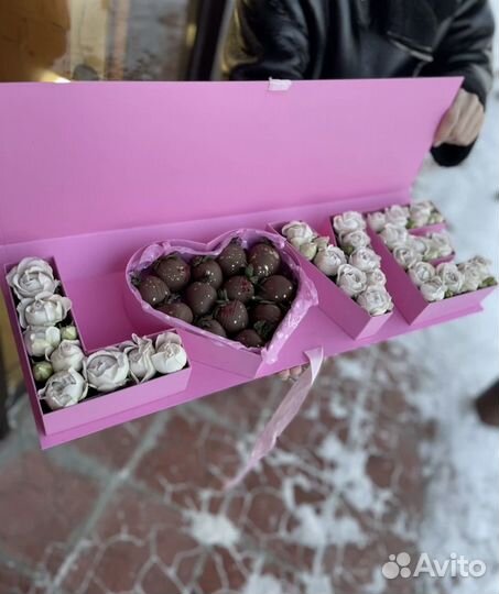 Клубника в шоколаде коробка Мама,Лавью