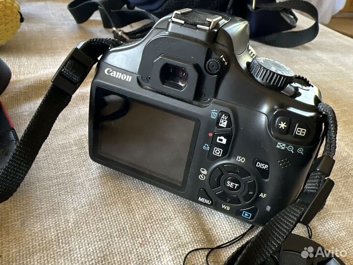 Зеркальный фотоаппарат canon eos 1100d