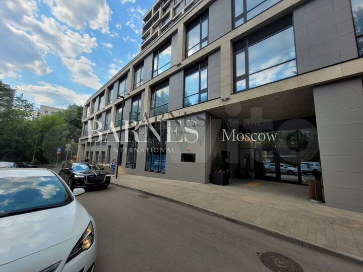 Торговое помещение в Hill8, 379 кв м