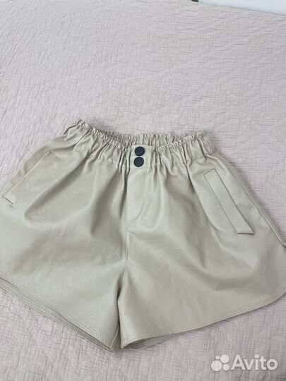 Кожаные шорты