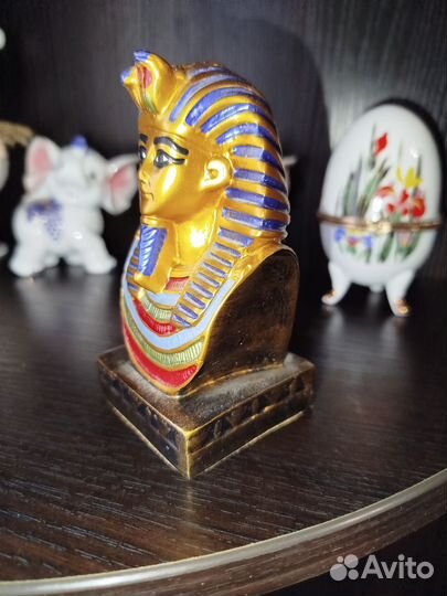 Продаю статуэтки