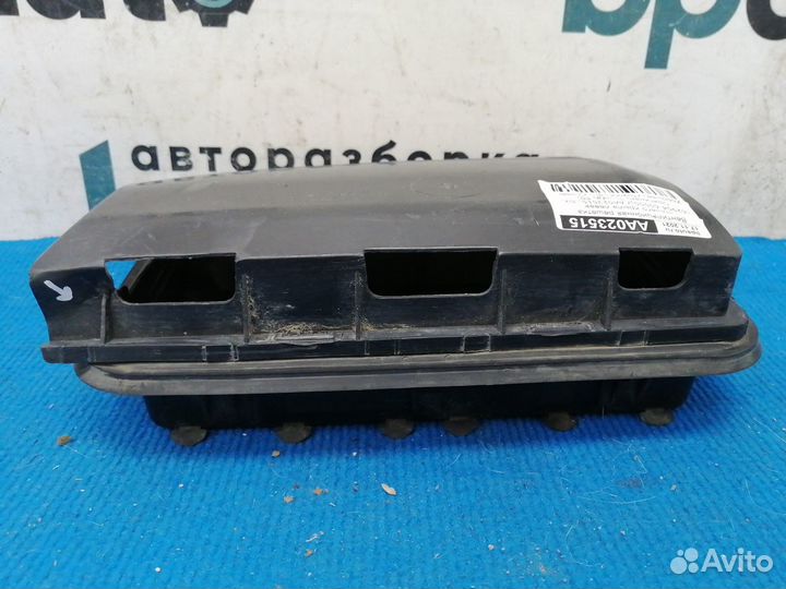 Вентиляционная решетка заднего крыла левая