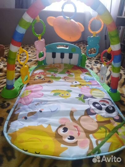 Детский игровой коврик с пианино