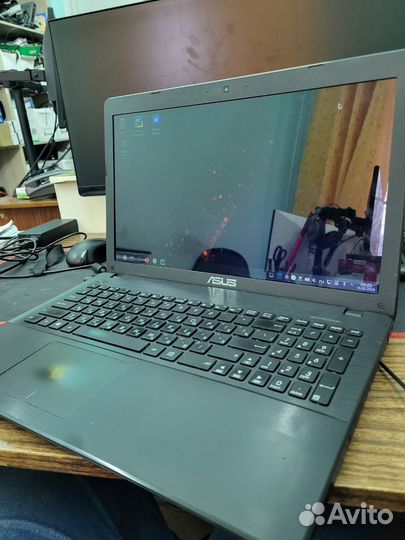 Ноутбук Asus Model X552M