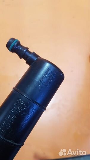 Форсунка омывателя фар правая на Mercedes W207