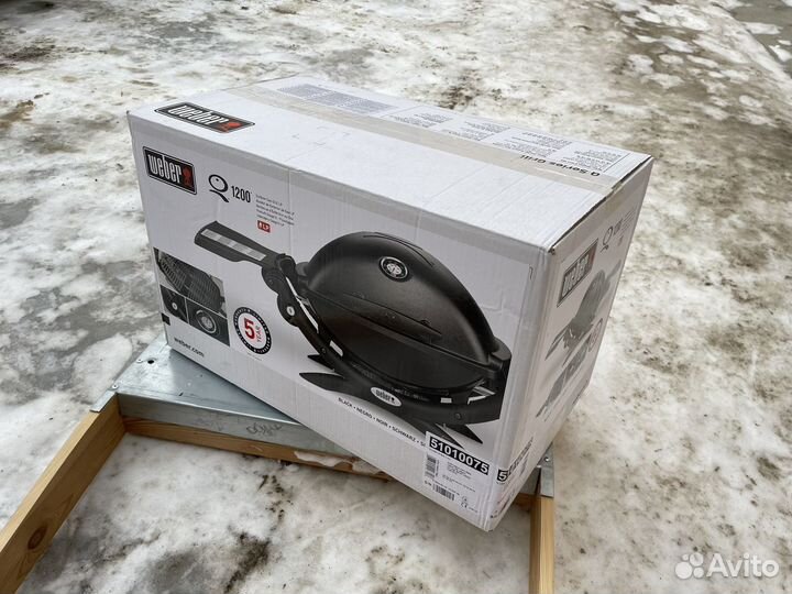 Газовый гриль Weber Q1200 новый