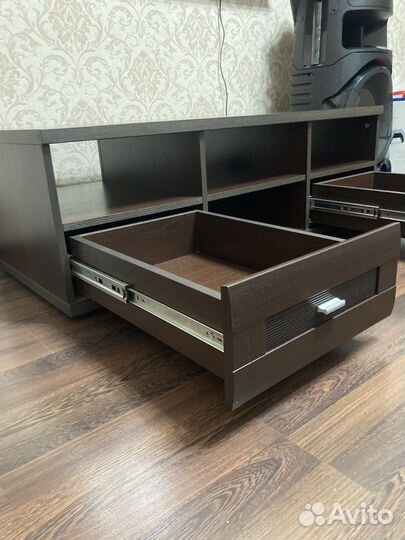 Тумба под телевизор