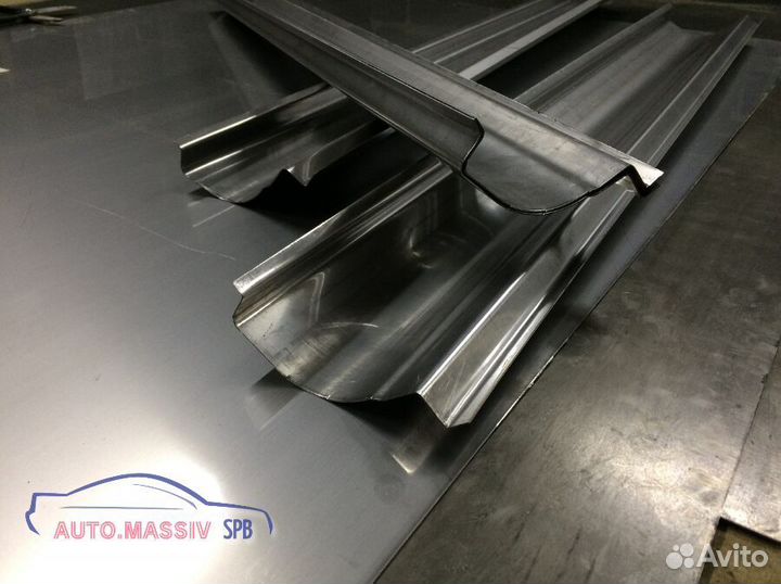 Пороги кузовные Toyota Cresta 5 (X100)