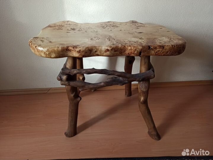 Стол из капа тополя для охотничьего дома Бани