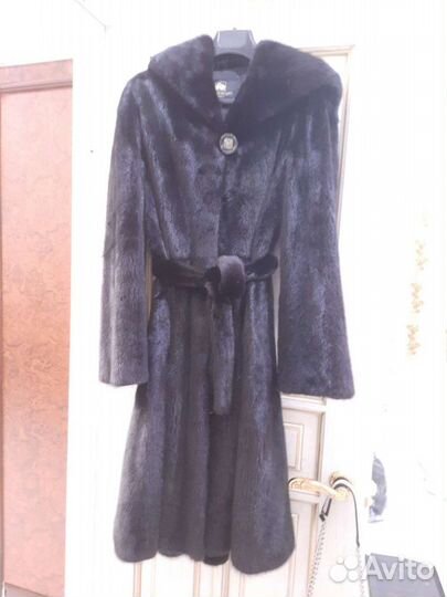 Шуба норковая с капюшоном