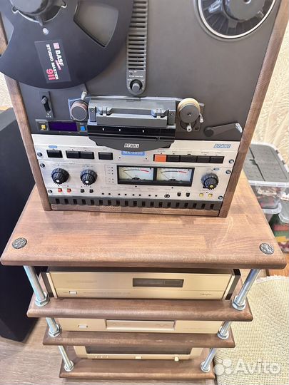 Стойка для аудио аппаратуры Hi-FI