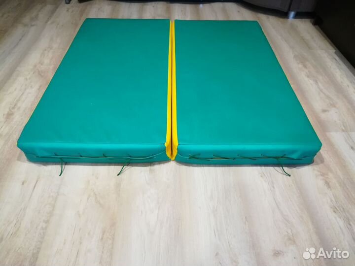 Мат спортивный 10010010 см