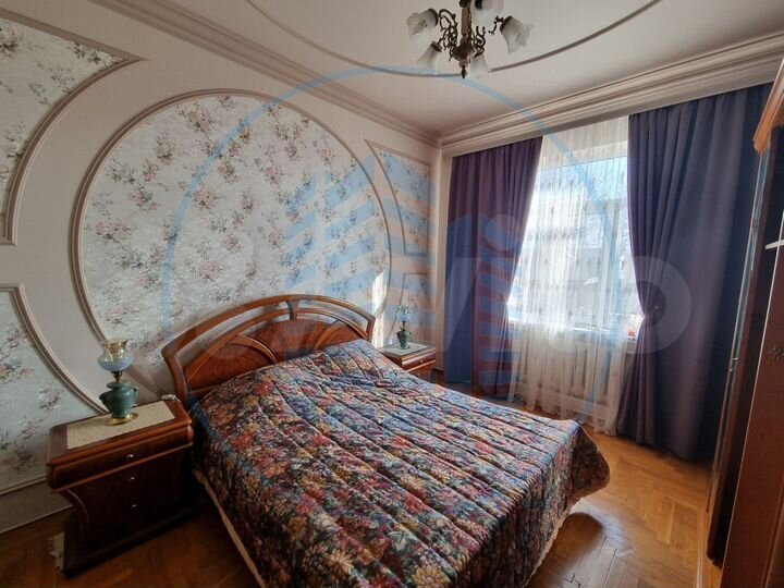 Дом 186,6 м² на участке 6,7 сот.