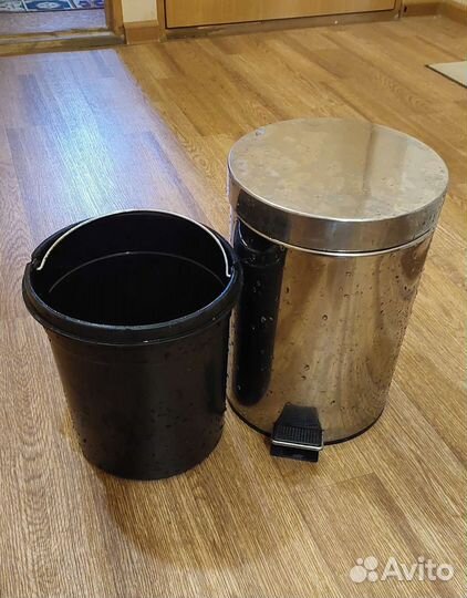 Мусорное ведро с педалью 5 л