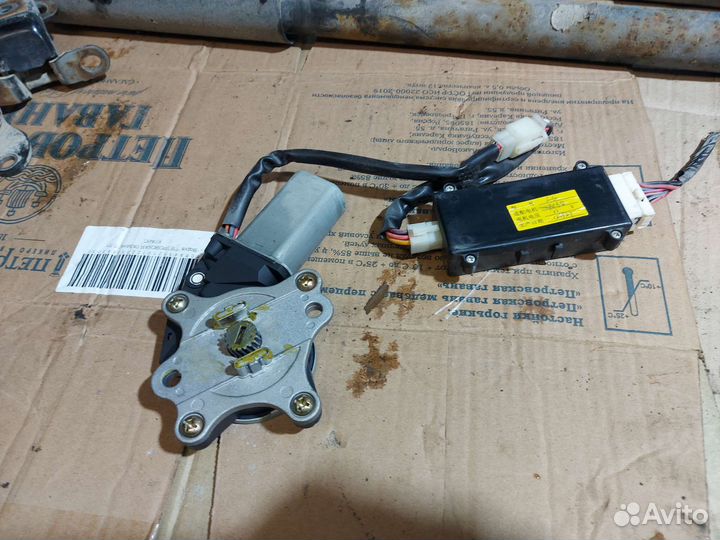 Моторчик люка с блоком Geely MK 2008–2015