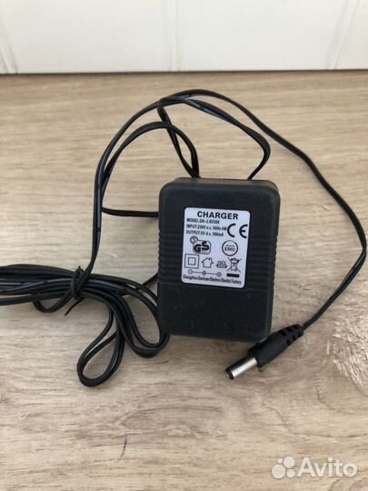 Зарядники для аккумуляторов инструмента