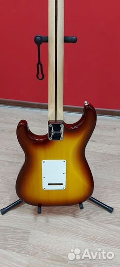 Электрогитара