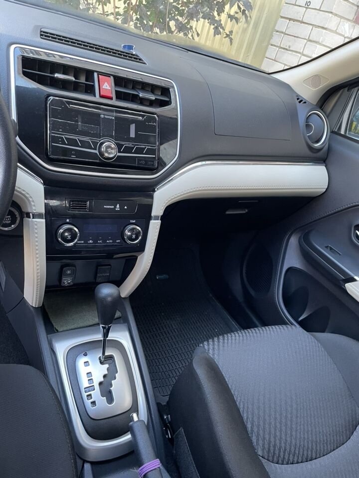 Toyota Rush: фото из отзыва