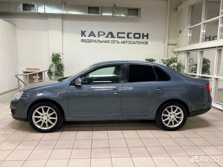 Volkswagen Jetta 1.6 AT, 2009, 175 000 км