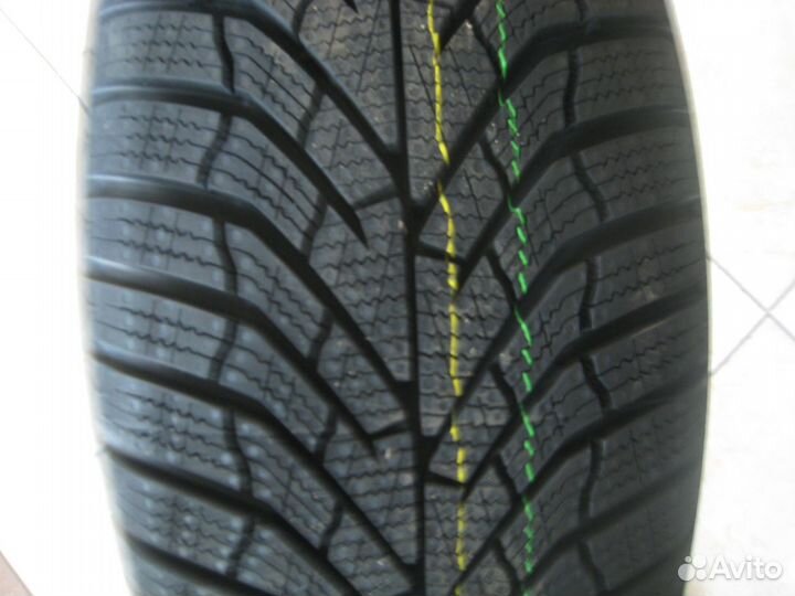 Kumho WinterCraft WP52 205/60 R16 96H