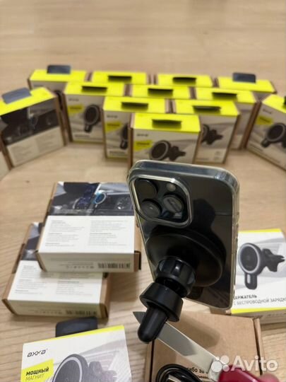 Держатель телефона для авто iPhone Magsafe зарядка