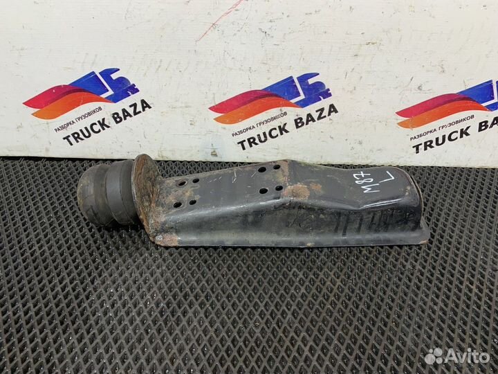 Кронштейн амортизатора переднего