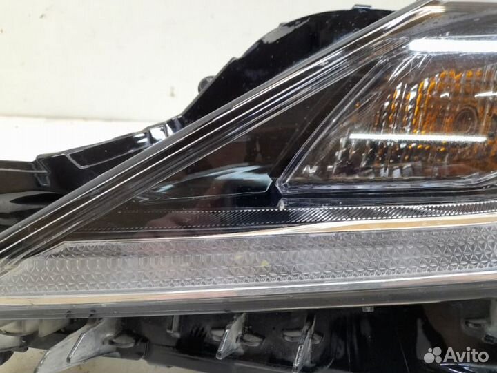 Фара левая Toyota Camry 70 2017-2021