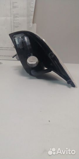 Указатель поворота правый Volvo S40