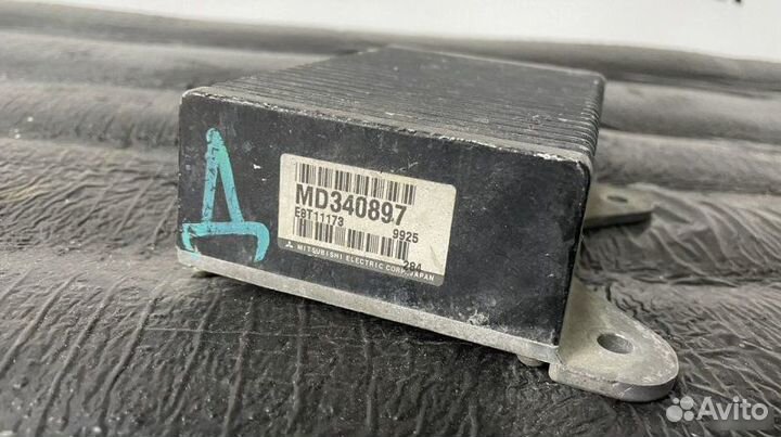 Блок управления форсунками Mitsubishi Grandis N84W