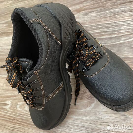 Рабочая обувь. Полуботинки FootWear с мп