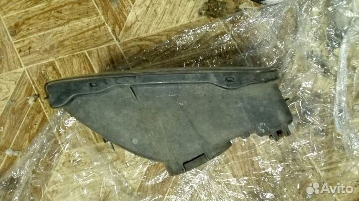 Тойота лэнд крузер 200 противотуманка