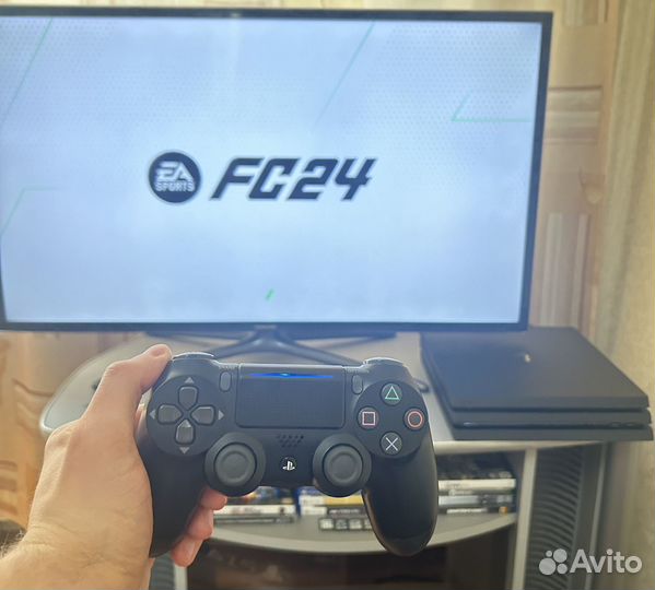 PS4 pro 3 рев.,2 геймпада (с играми 200+)