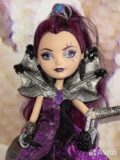 Кукла Эвер афтер хай Рейвен Квин коронация