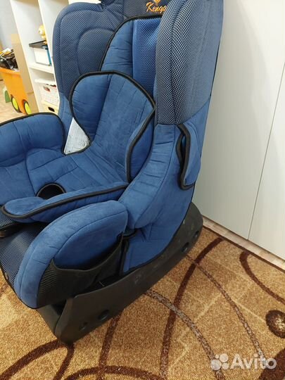 Автомобильное детское кресло